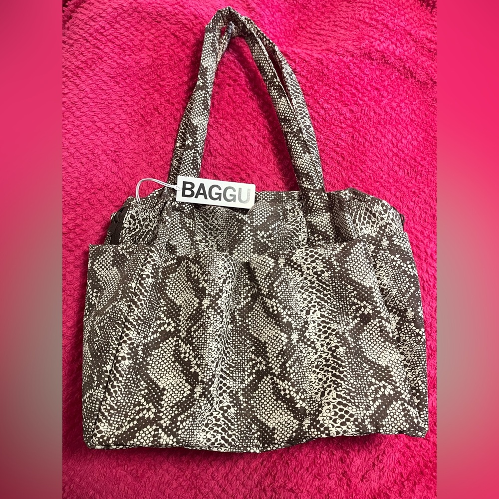 BAGGU Small Cloud Carry On - Snake